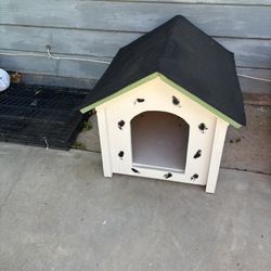 Casita De Perrito Pequeno 