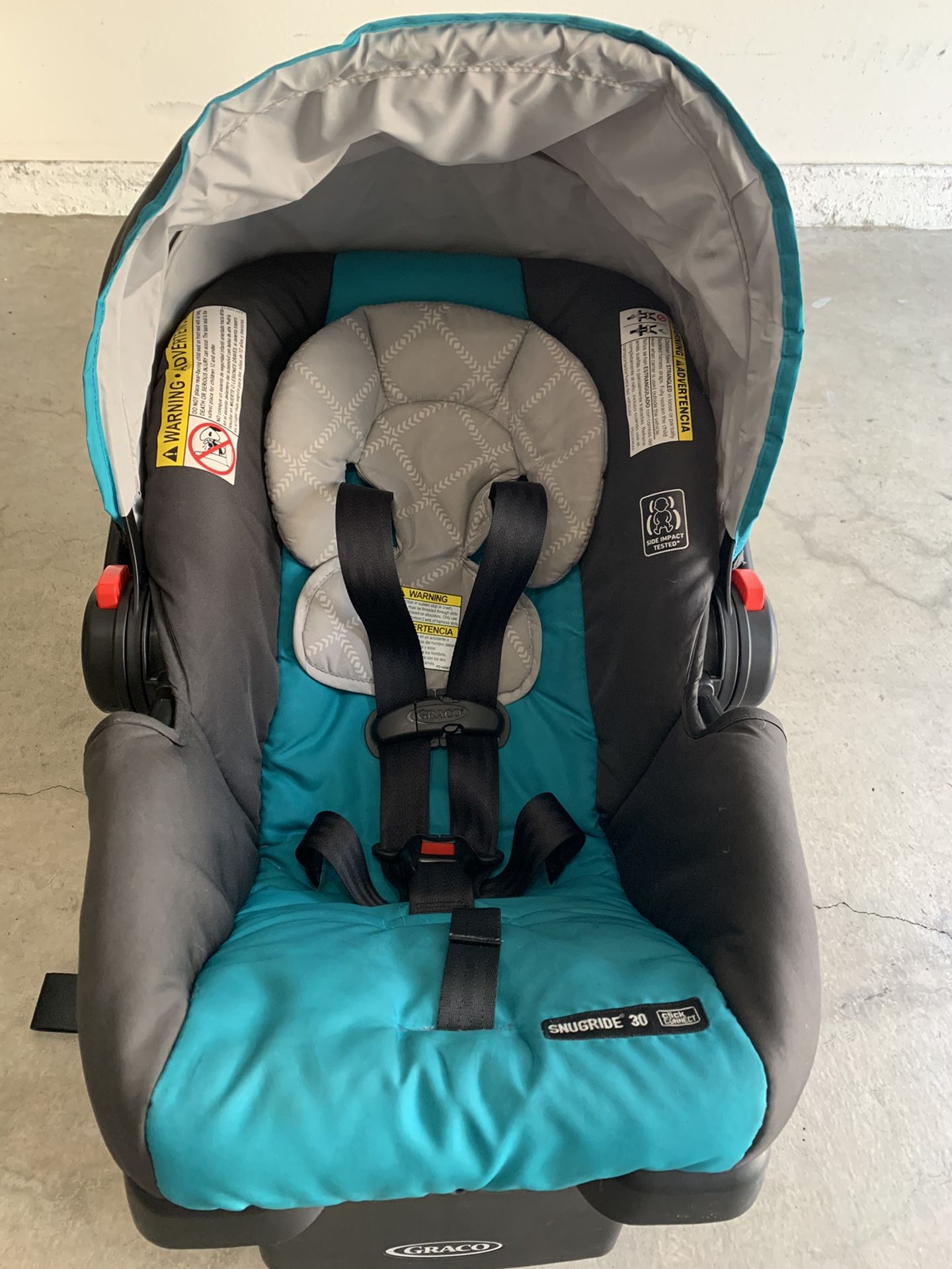 Graco snugride baby car seat