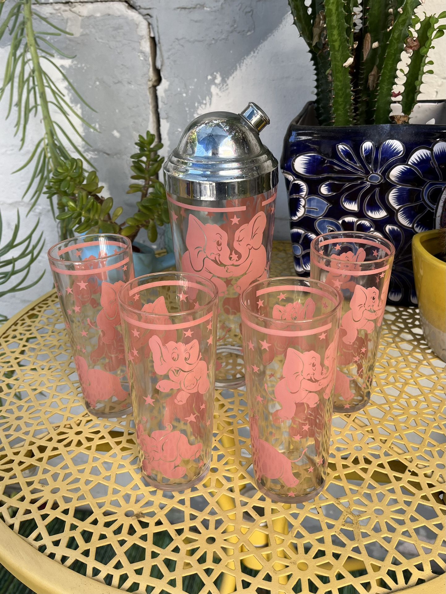 Vintage Mid Century Modern Hazel Atlas Dancing Pink Elephants Cocktail Shaker & Tumblers