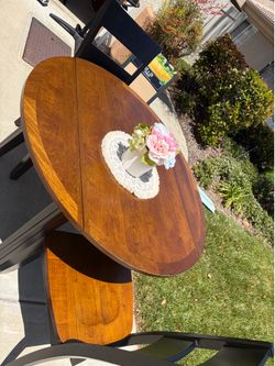 Kitchen Table - small 42” round