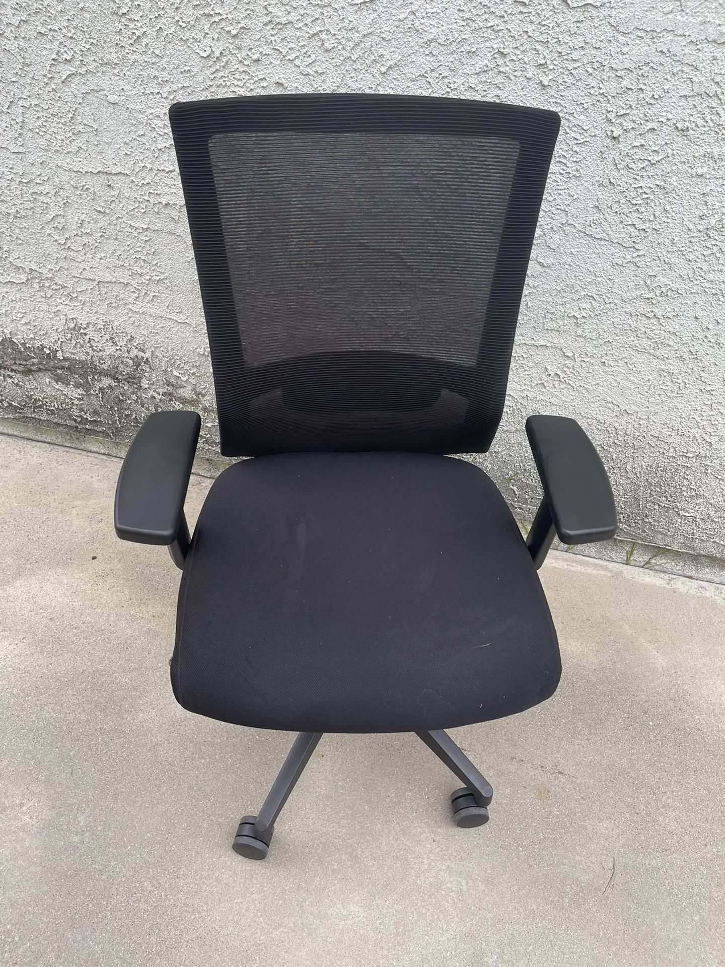 Ergonomic Black Office Chair with Adjustable Features