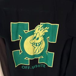 Selling A Off White Shirt Size M