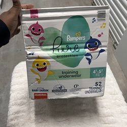 Pampers Pure Training Underwear, Size 4-5, 52 count