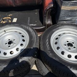 MAKE AN OFFER — Ford Tires - Maverick Truck or Escape SUV — Make An Offer