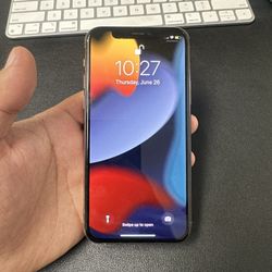 iPhone 11 Pro Running iOS 15.4.1