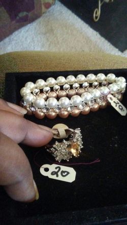 Bracelet with pearls matching ring