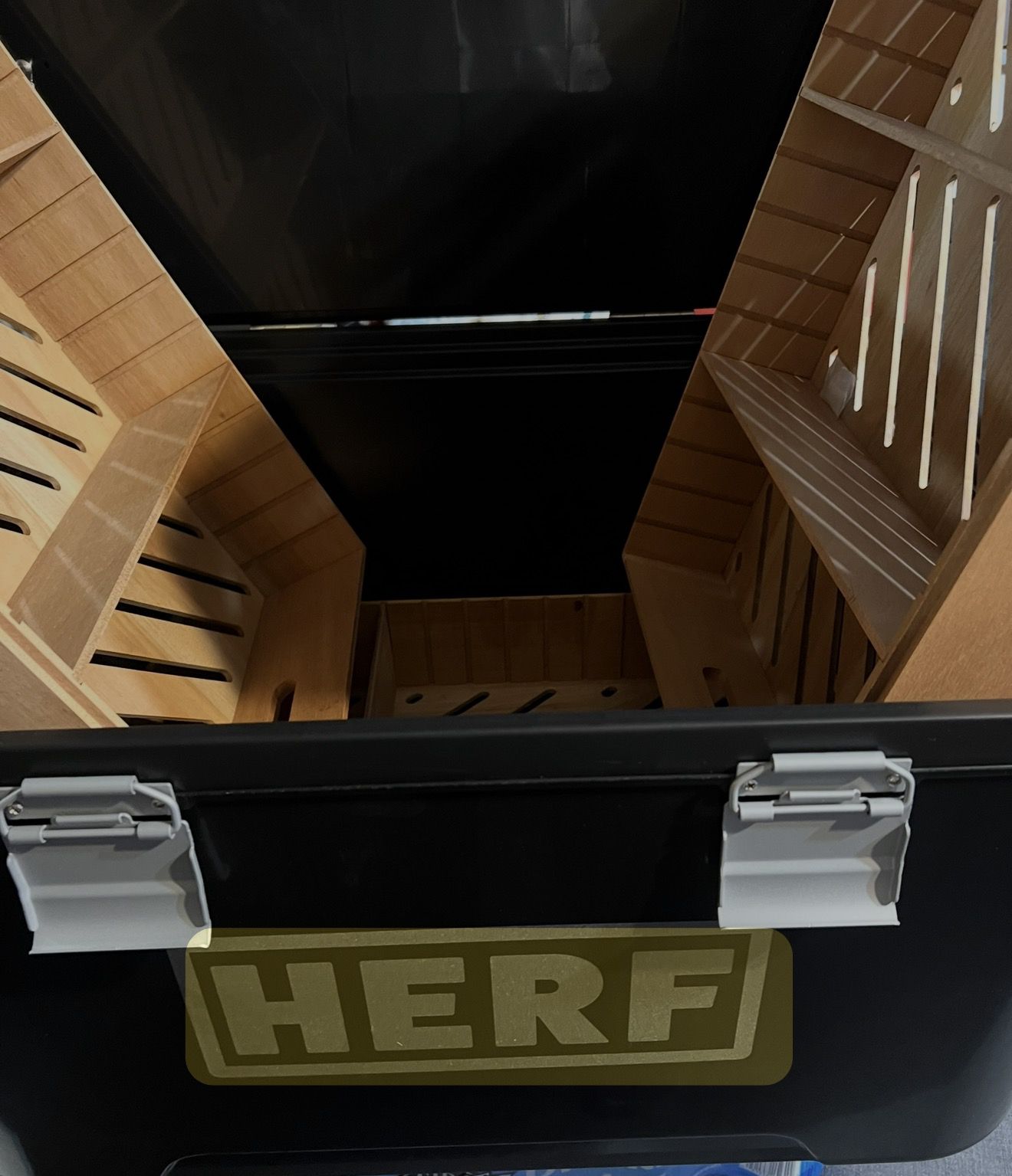 Cigar herf humidor ice chest