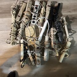 Power Strips For Sale. Extensiones De Luz En Venta.
