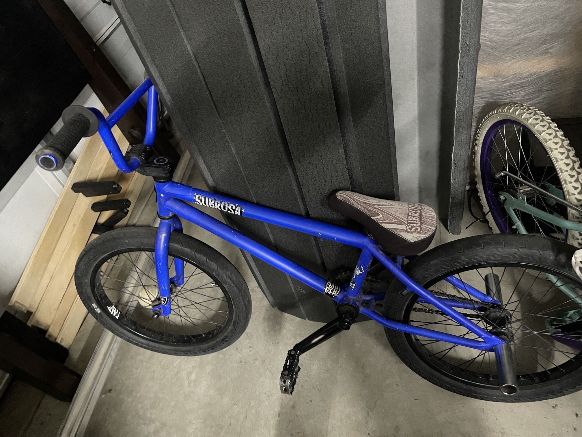 Blue Subrosa Bmx
