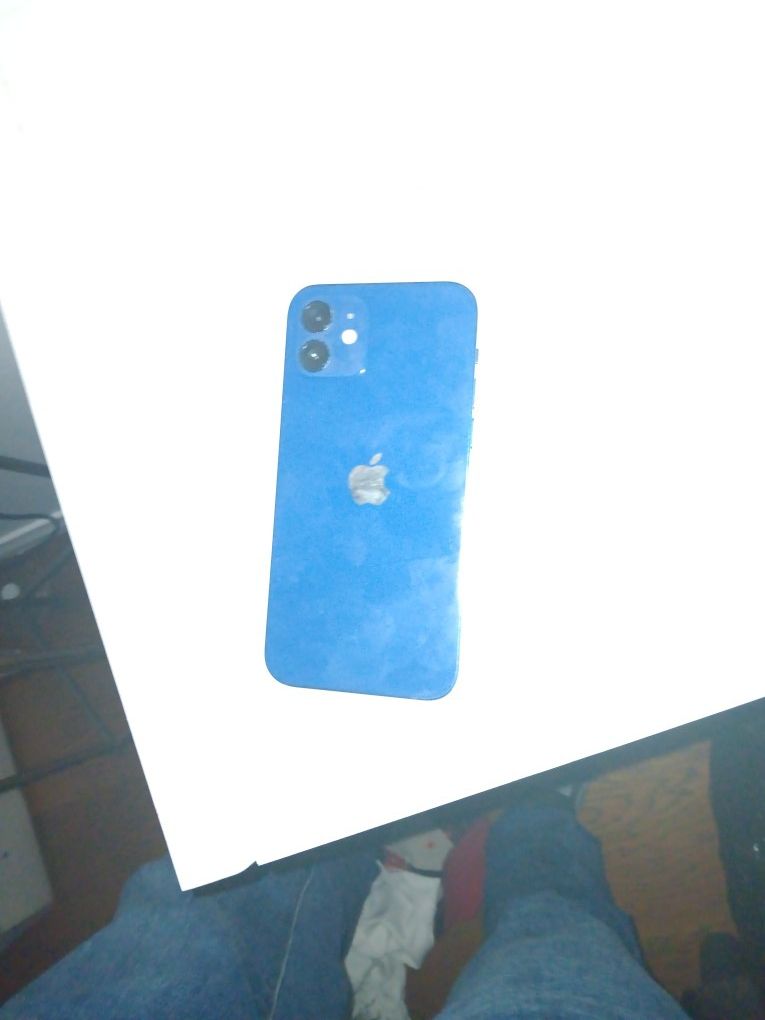 Iphone 12 DARK BLUE locked