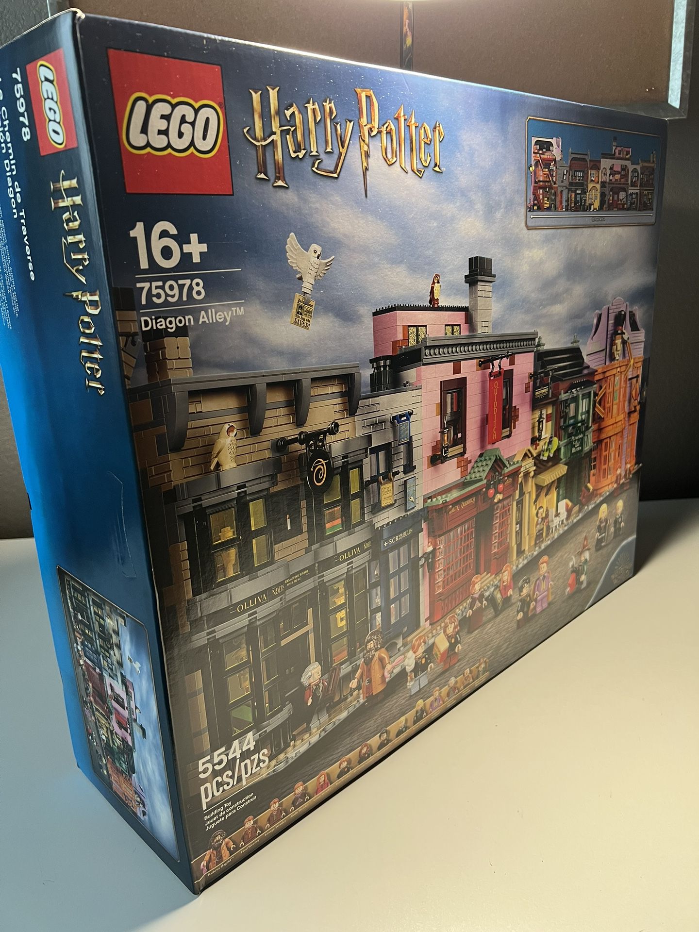 Brand New Lego Harry Potter Diagon Alley