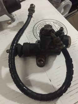 06 Subaru Impreza clutch slave cylinder