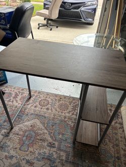 Small desk