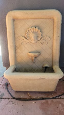 Gorgeous stone water fountain statue