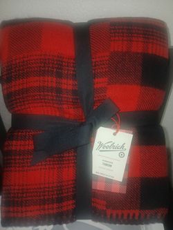Woolrich Oversized Throw Blanket Red Black Plaid