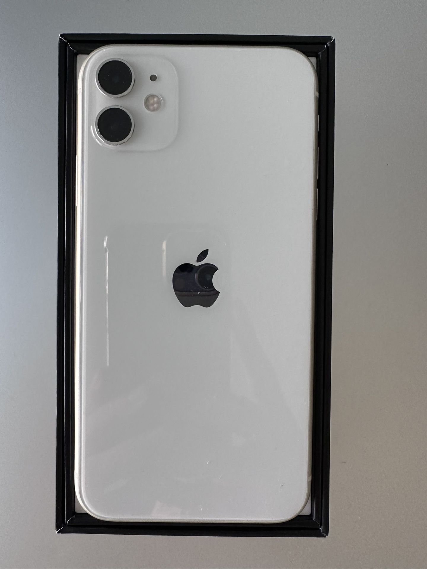 Iphone 11 White 64GB ANY CARRIER