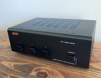 ADCOM GSF-3 speaker selector