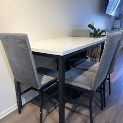 Marble 4 set plus table