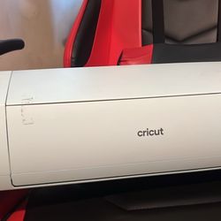 Circut Explore Maker 3