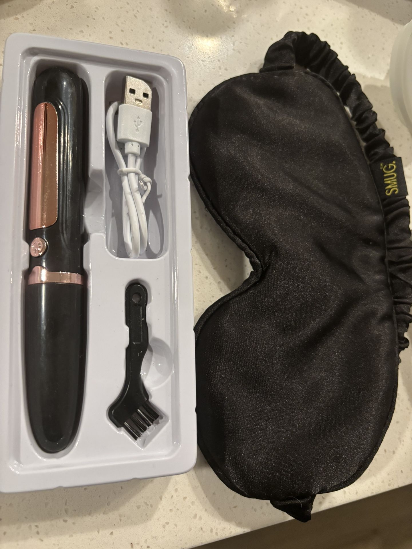 Electric Lash Cutler And Sleep Mask