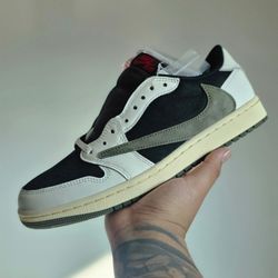 Jordan 1 Low Travis Scott Olive 