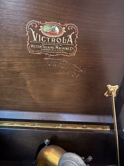 Antique Victrola record player