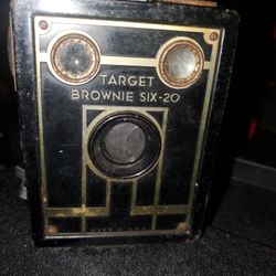 1930s Kodak brownie target six-20 vintage camera