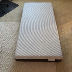 Celestial Sleep Co. Memory Foam Mattress TWIN -Like New- Bed, Mattress, Bedroom Essential, Sleep Essentials, Bunk Bed 