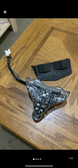 2009, 2010, 2011, 2012, 2013, 2014, YAMAHA R1 INTEGRATED TAILLIGHT WITH TURNSIGNALS FITS ALL YEARS FROM 2009-2014