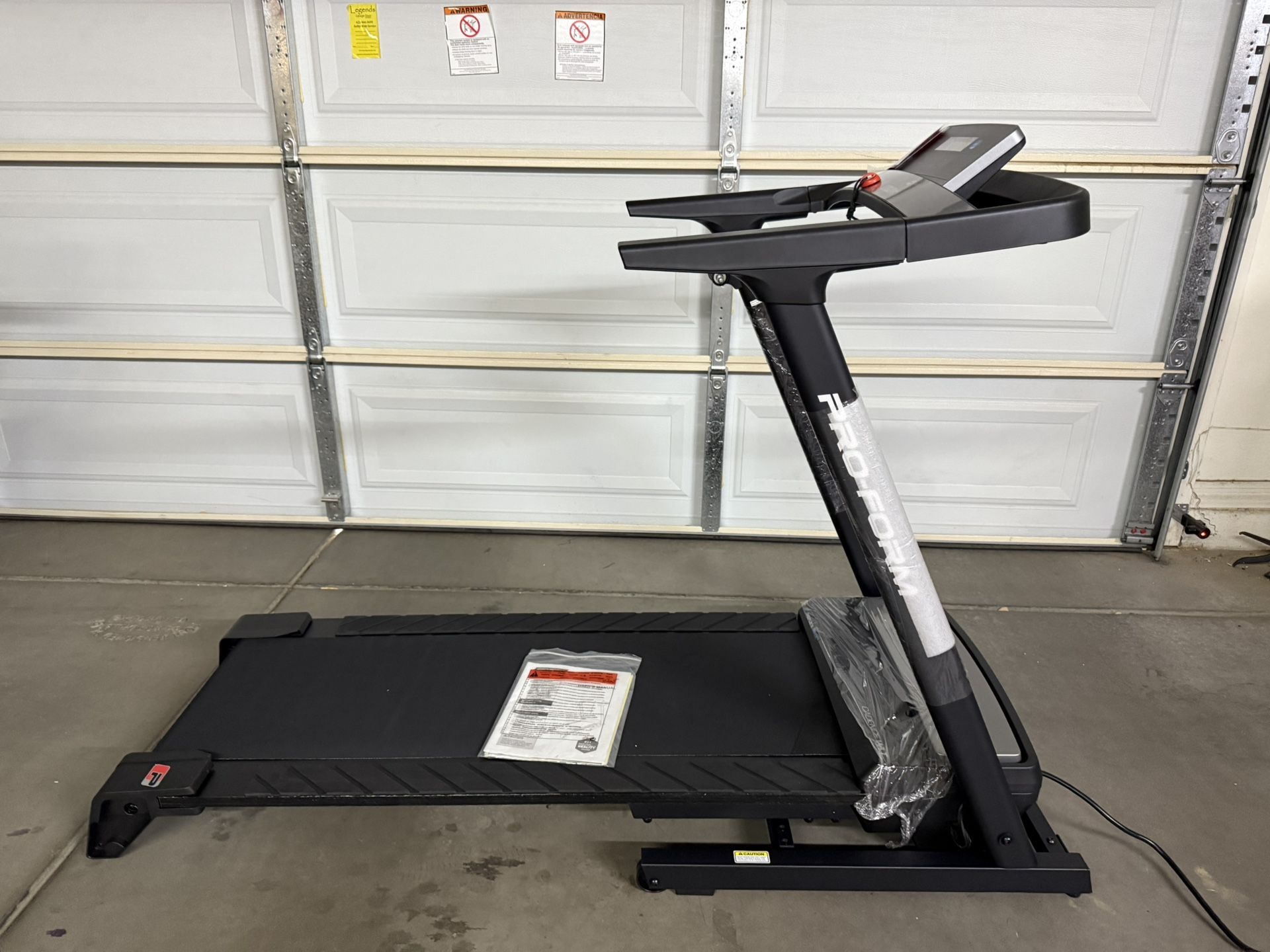 New ProForm Cadence WLT Treadmill
