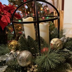 Christmas Center Wreath $35 Brand New
