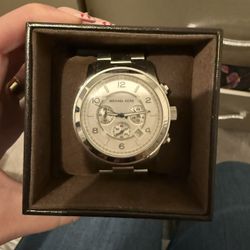 michael kors silver watch