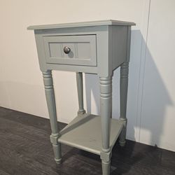 Small Accent Table with Shelf