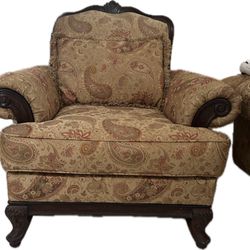 Accent Chairs / Butacas 