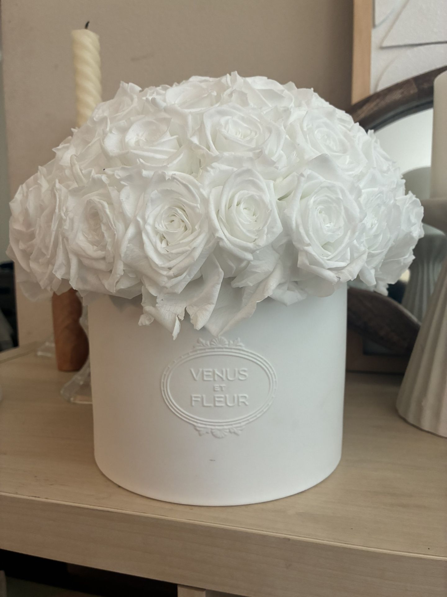 Venus Et Fleur Flower Vase