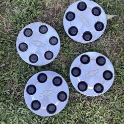 Chevy Silverado hubcap covers