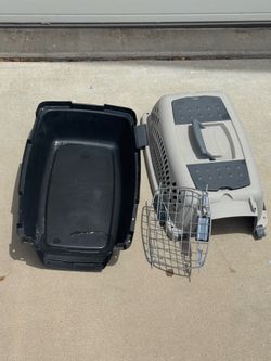 Cat / Dog carrier (small animal)