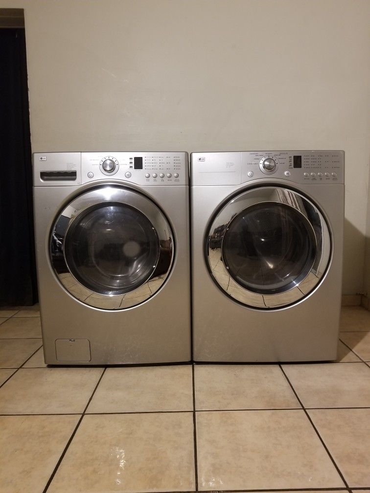 BEAUTIFUL LG WASHER AND ELECTRIC DRYER FREE DELIVERY AND INSTALLATION ALSO A 90 DAYS WARRANTY