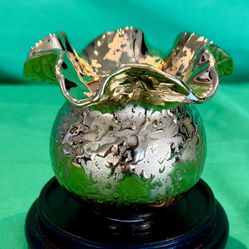 Vintage Bel Terr China 22K Gold Ruffled Vase