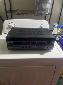 Yamaha receiver RXV393