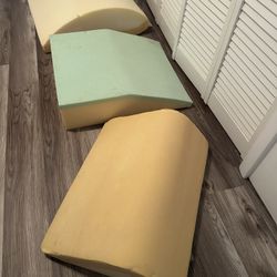 Pregnancy Foam wedges 