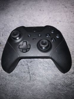 Xbox Elite 2 controller