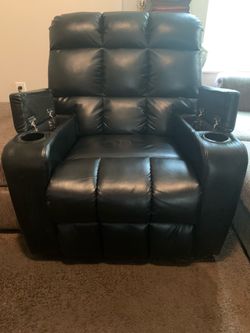 Ashley Stuart Electric Recliner Chair