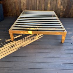 Zinus queen size bed frame no box spring needed