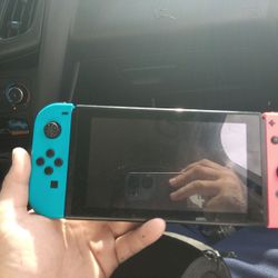 Nintendo Switch 