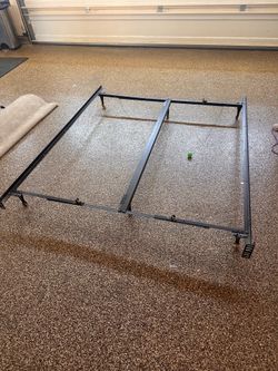 Adjustable bed frame