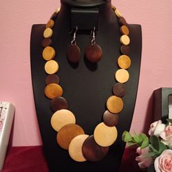 Wood 2pc Necklace Set