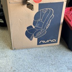 Nuna Infant Car seat 