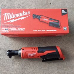 New Milwaukee 3/8" Cordless Ratchet M12 - ToolOnly