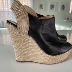 Gucci Leather Charlotte Espadrille Wedges  Size 40 ((10)